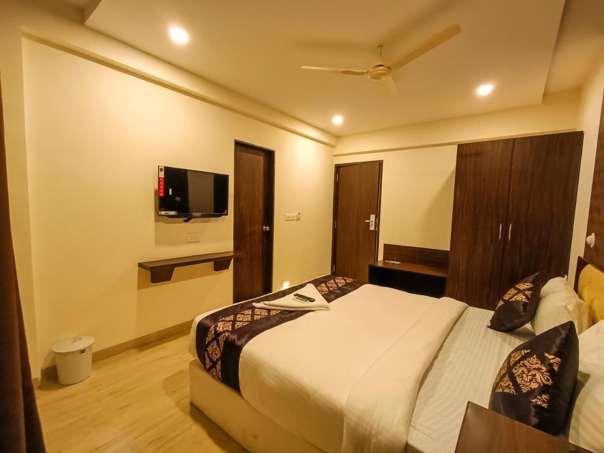 City Air Pune Bagian luar foto