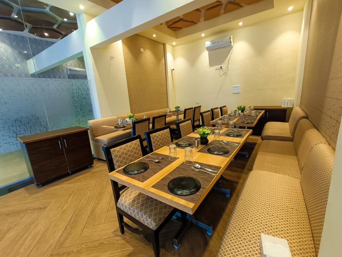 City Air Pune Bagian luar foto