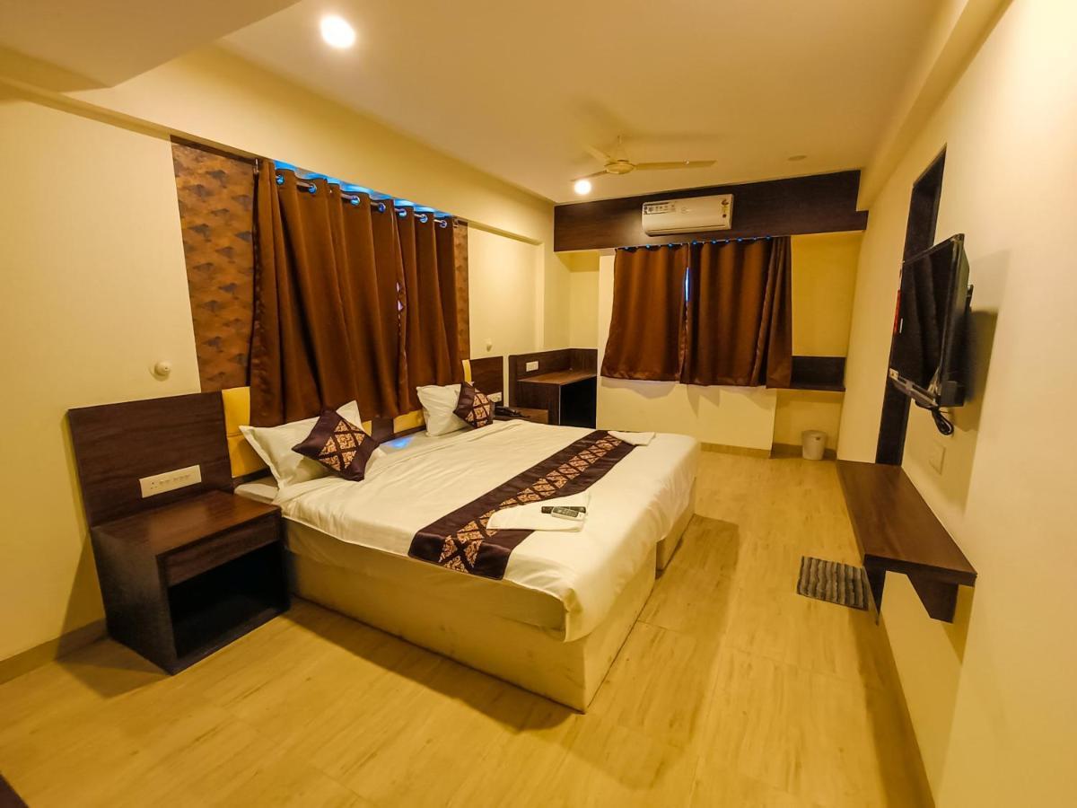 City Air Pune Bagian luar foto