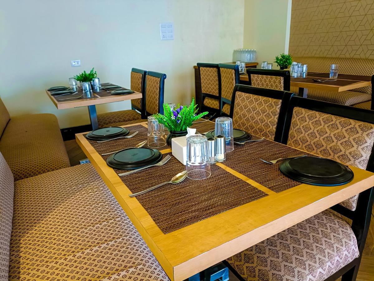 City Air Pune Bagian luar foto
