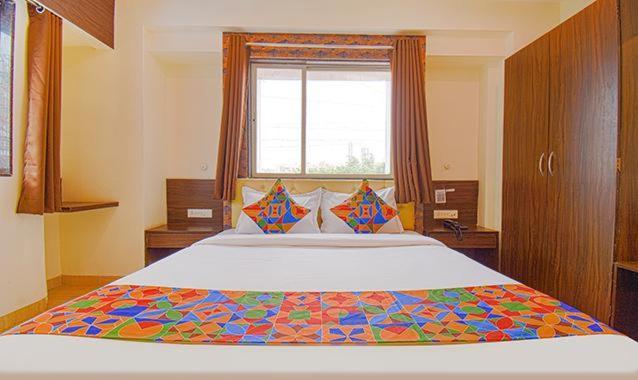 City Air Pune Bagian luar foto