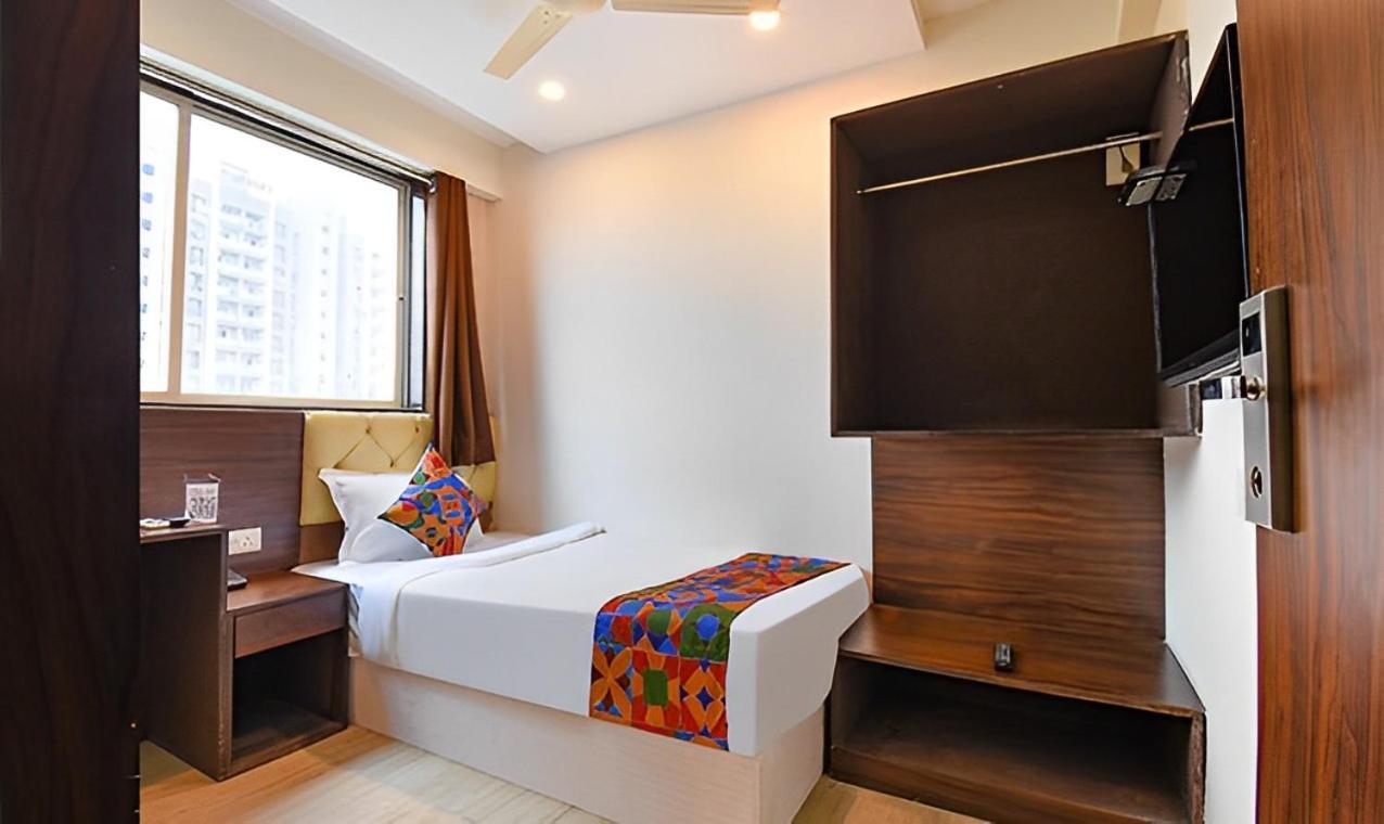 City Air Pune Bagian luar foto