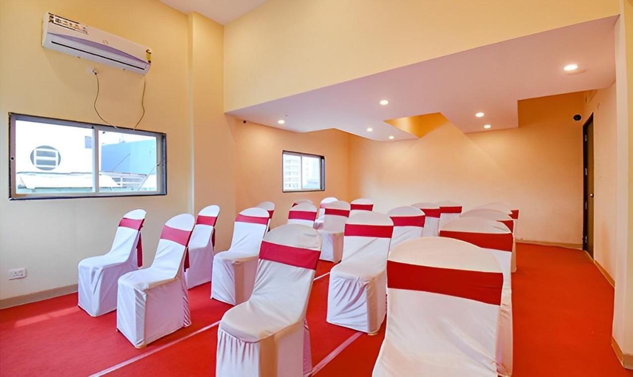 City Air Pune Bagian luar foto